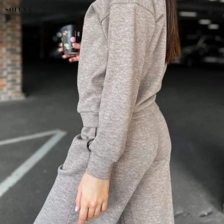 Ava - Fluweelzachte Knitset