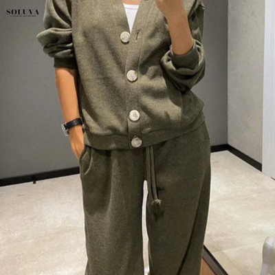 Ava - Fluweelzachte Knitset