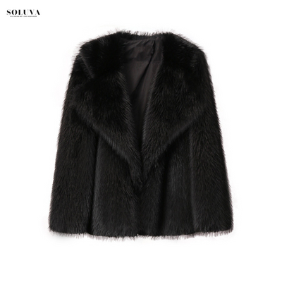 Frost Elegance - Warme Bontmantel